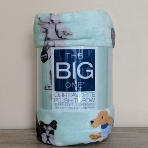 NWT ✨ THE BIG ONE Oversized Plush Throw Blanket